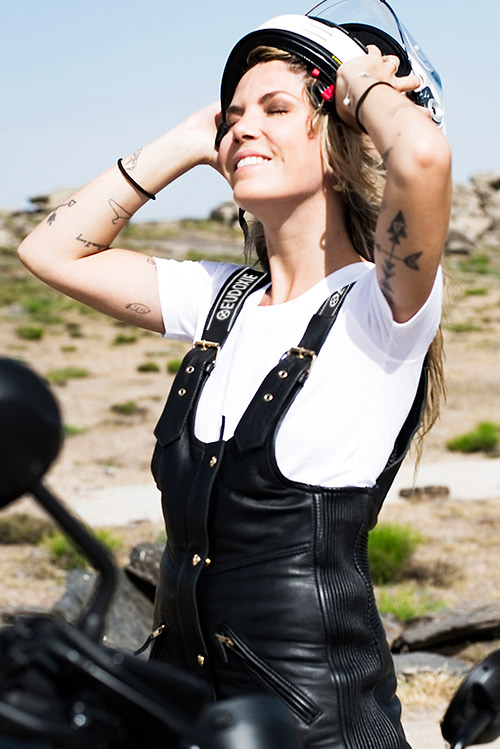 eudoxie-linda-combinaison-moto-cuir-femme-noir image 6