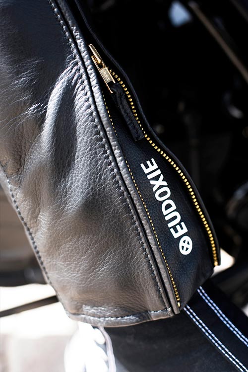 eudoxie-linda-combinaison-moto-cuir-femme-noir image 7