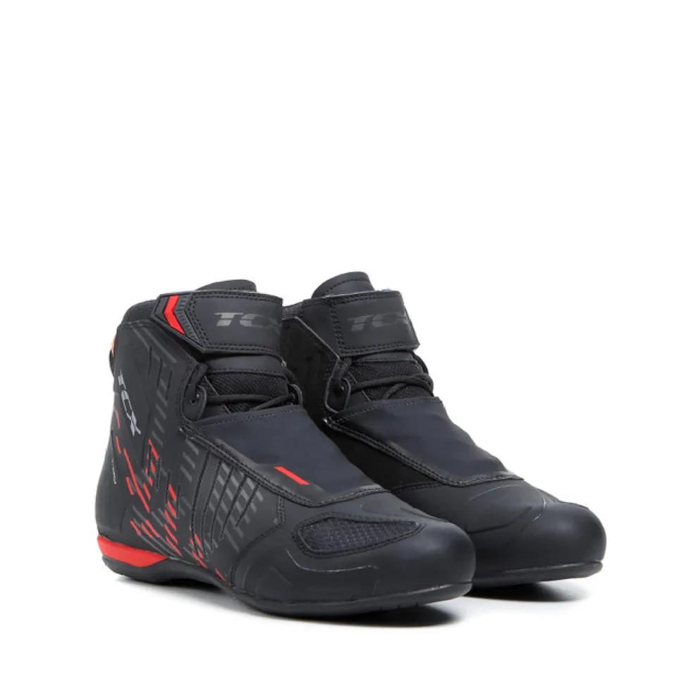 tcx-r04d-wp-chaussures-moto-tanches-noires image 1